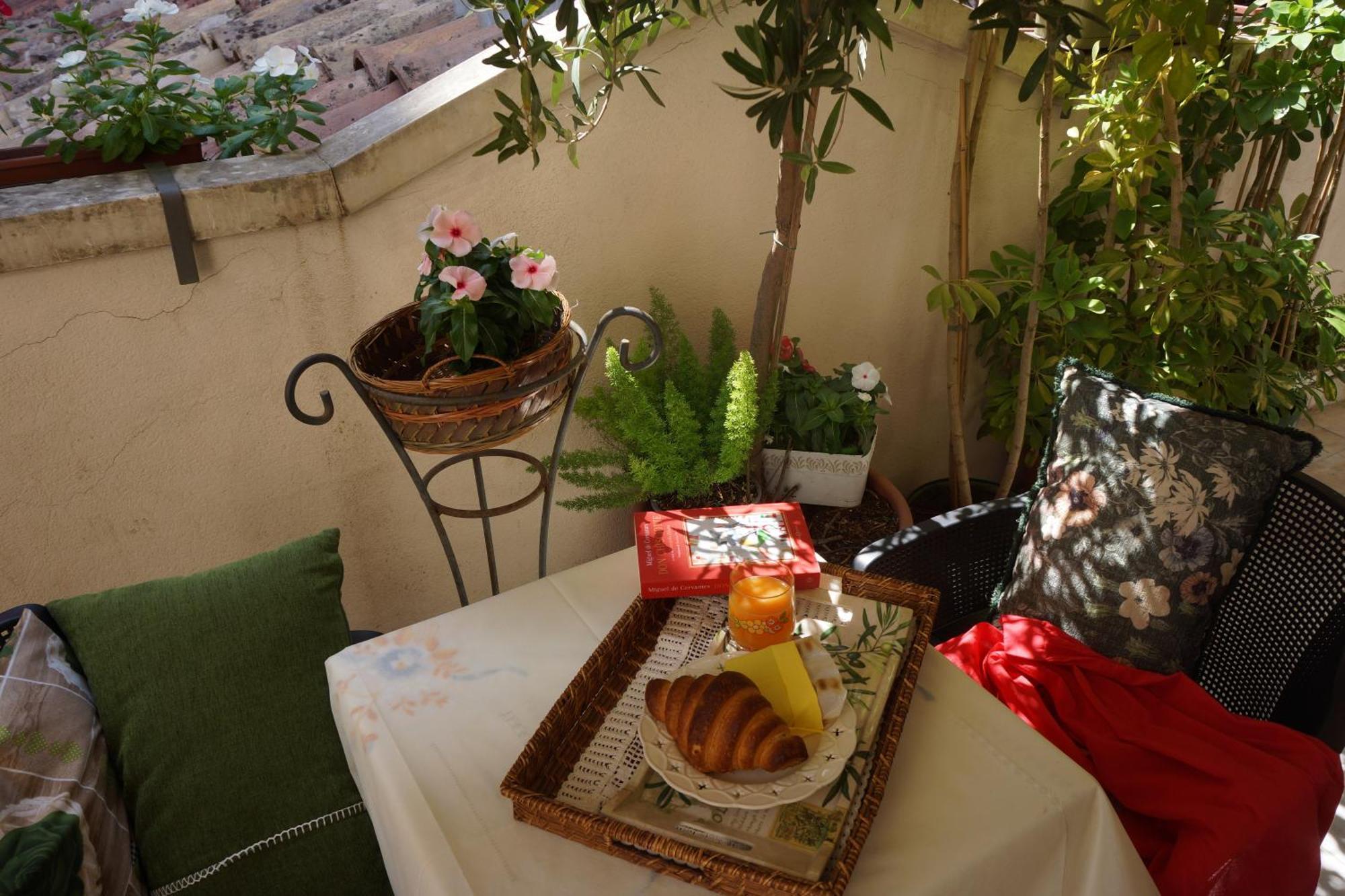 Santa Caterina Da Siena B&B Κατάνια Εξωτερικό φωτογραφία